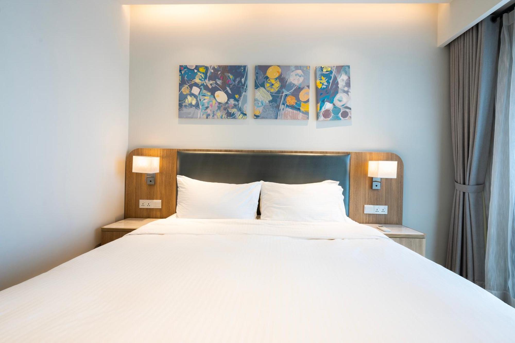 Zenity 3br Condo: Luxury And Comfort In Quan 1 Căn hộ