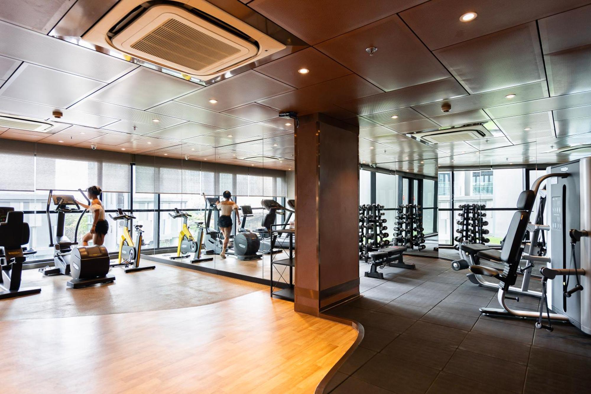 Zenity 3br Condo: Luxury And Comfort In Quan 1 Căn hộ TP. Hồ Chí Minh